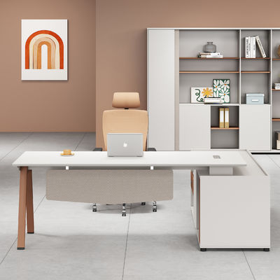 Meubles de bureau commerciaux modernes Table de travail de l'ordinateur Bureau de bureau exécutif Directeur Bureau du patron