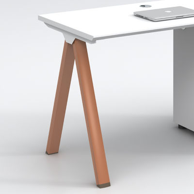 Meubles de bureau commerciaux modernes 1 personne Concept ouvert Table de travail Directeur exécutif Chef Bureau