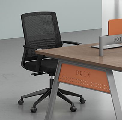Bureau de bureau pour plusieurs personnes Bureau de chef Table de directeur en bois Bureau moderne avec armoire