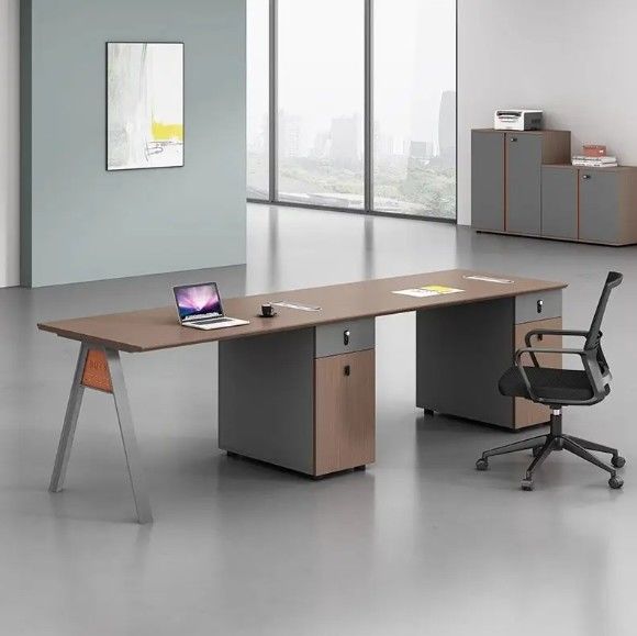 Vente à chaud De bureau Station de travail Meubles de bureau en gros Design classique Table de bureau en bois